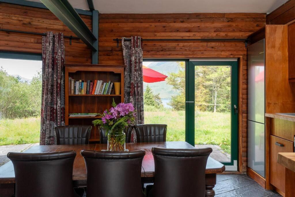 Heather Lodge With Sea And Mountain Views Leenaun Kültér fotó