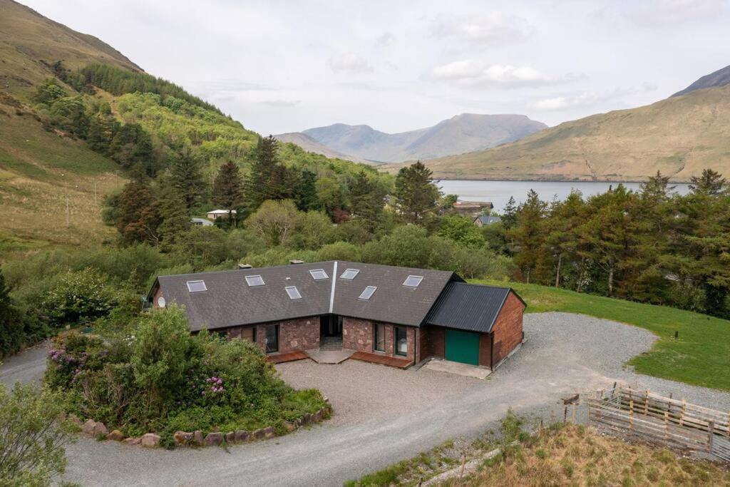 Heather Lodge With Sea And Mountain Views Leenaun Kültér fotó